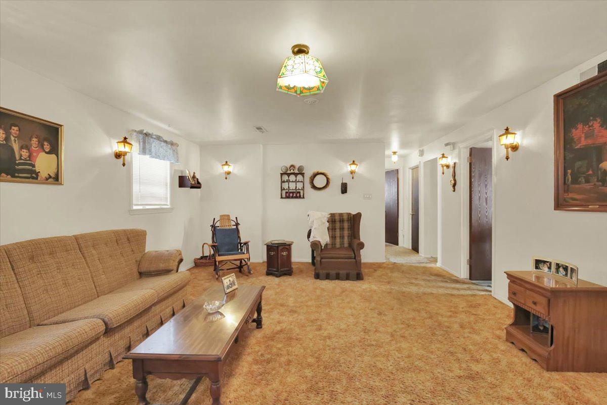 716 Tamarack Trl Property Photo 21