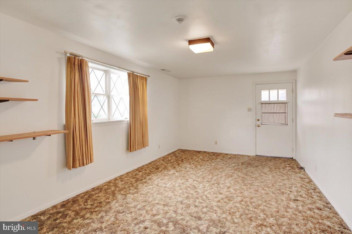 716 Tamarack Trl Property Photo 22