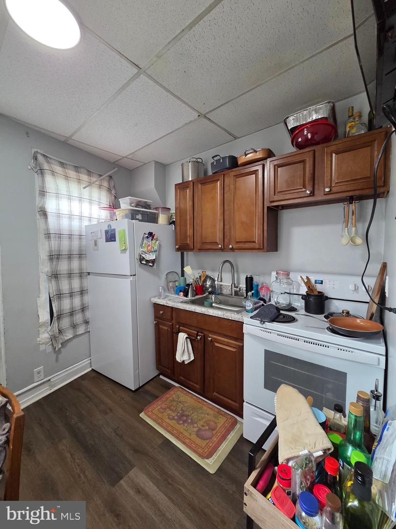 123 W Green St Property Photo 3