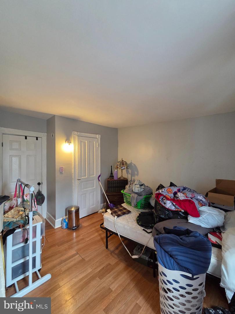 123 W Green St Property Photo 8