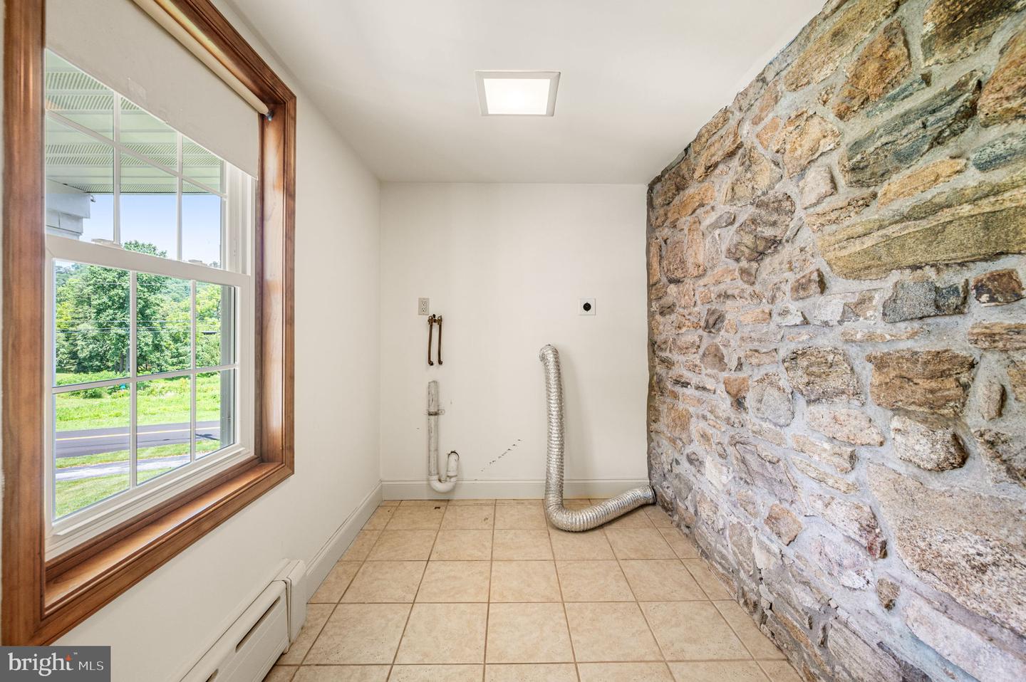 112 Terrace Rd Property Photo 45