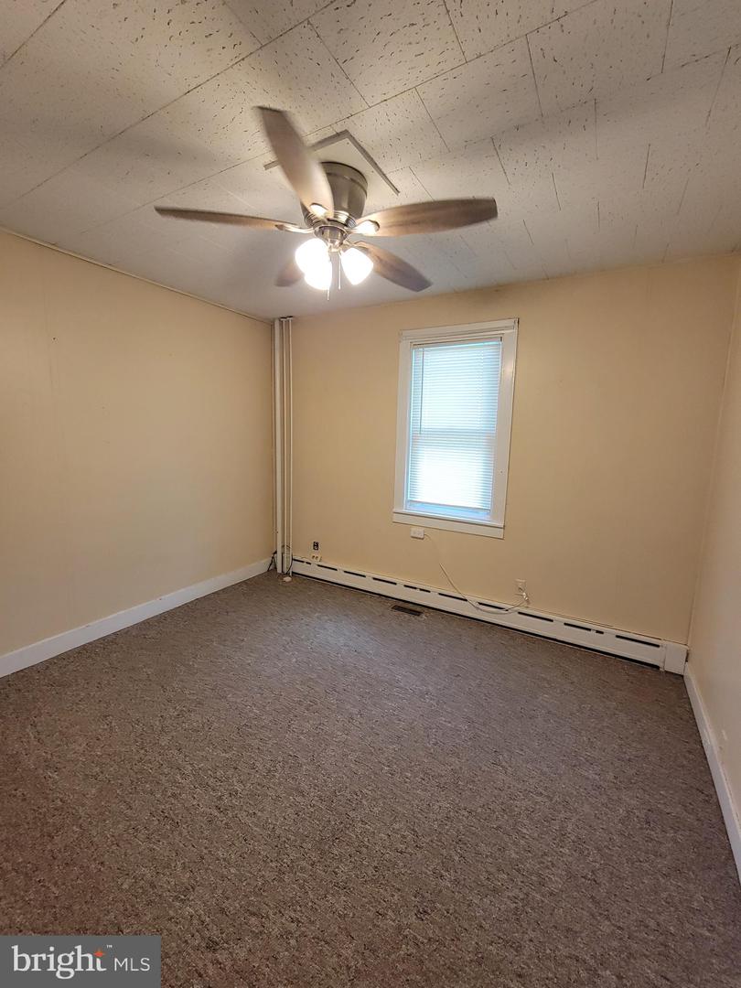 237 S Franklin St Property Photo 9