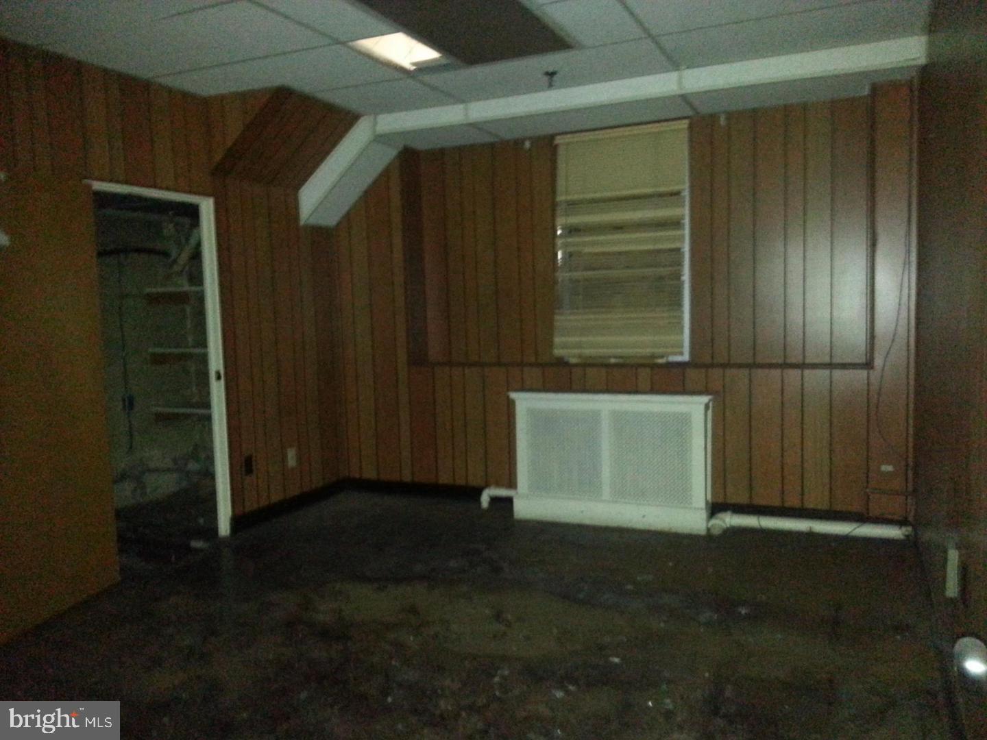 722 Spring St Property Photo 38