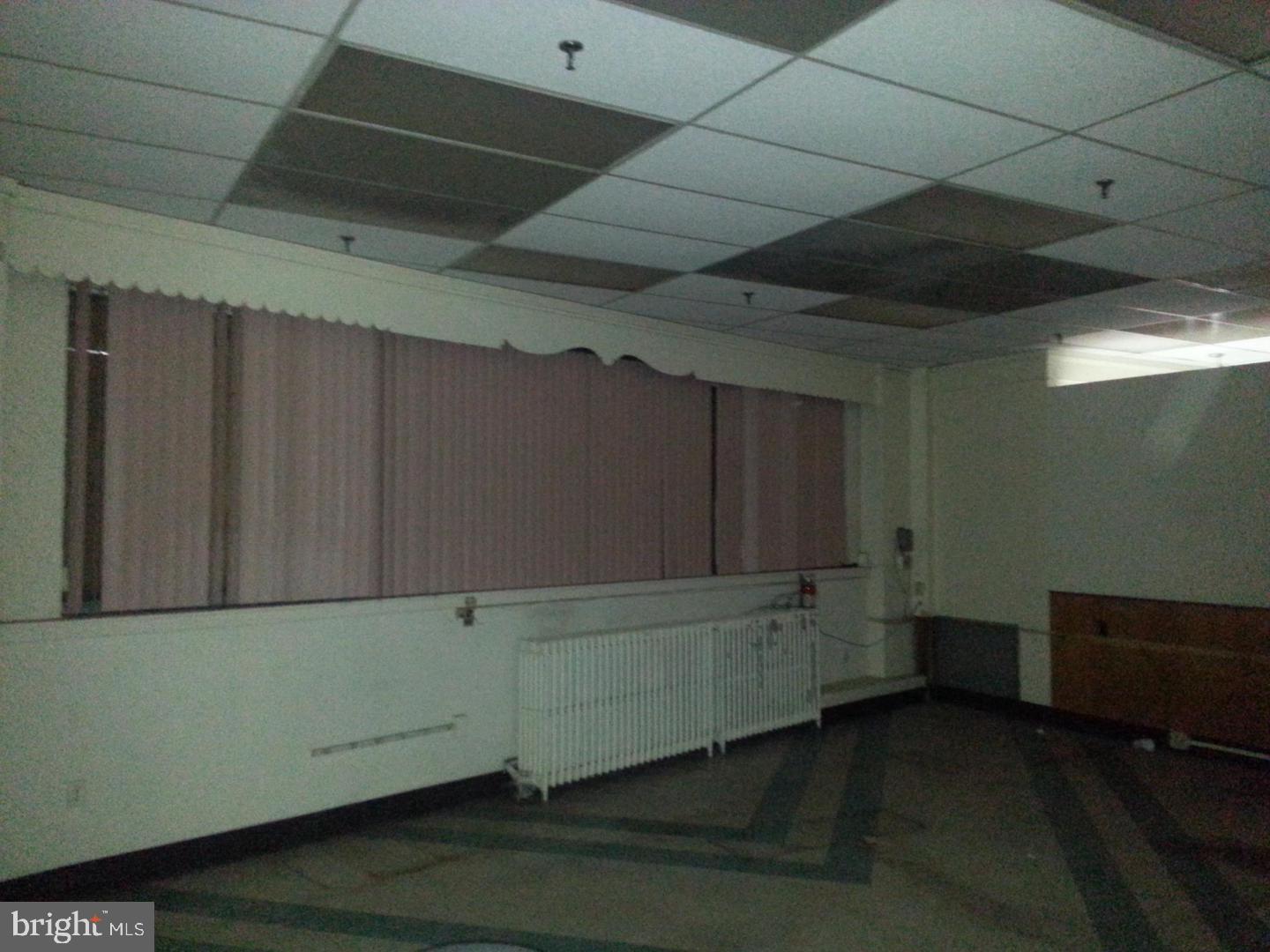 722 Spring St Property Photo 41