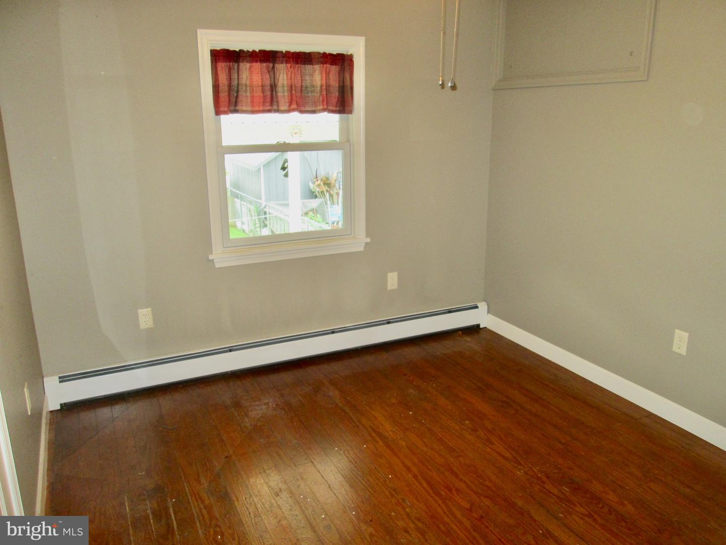 2248 Reading Ave Property Photo 11