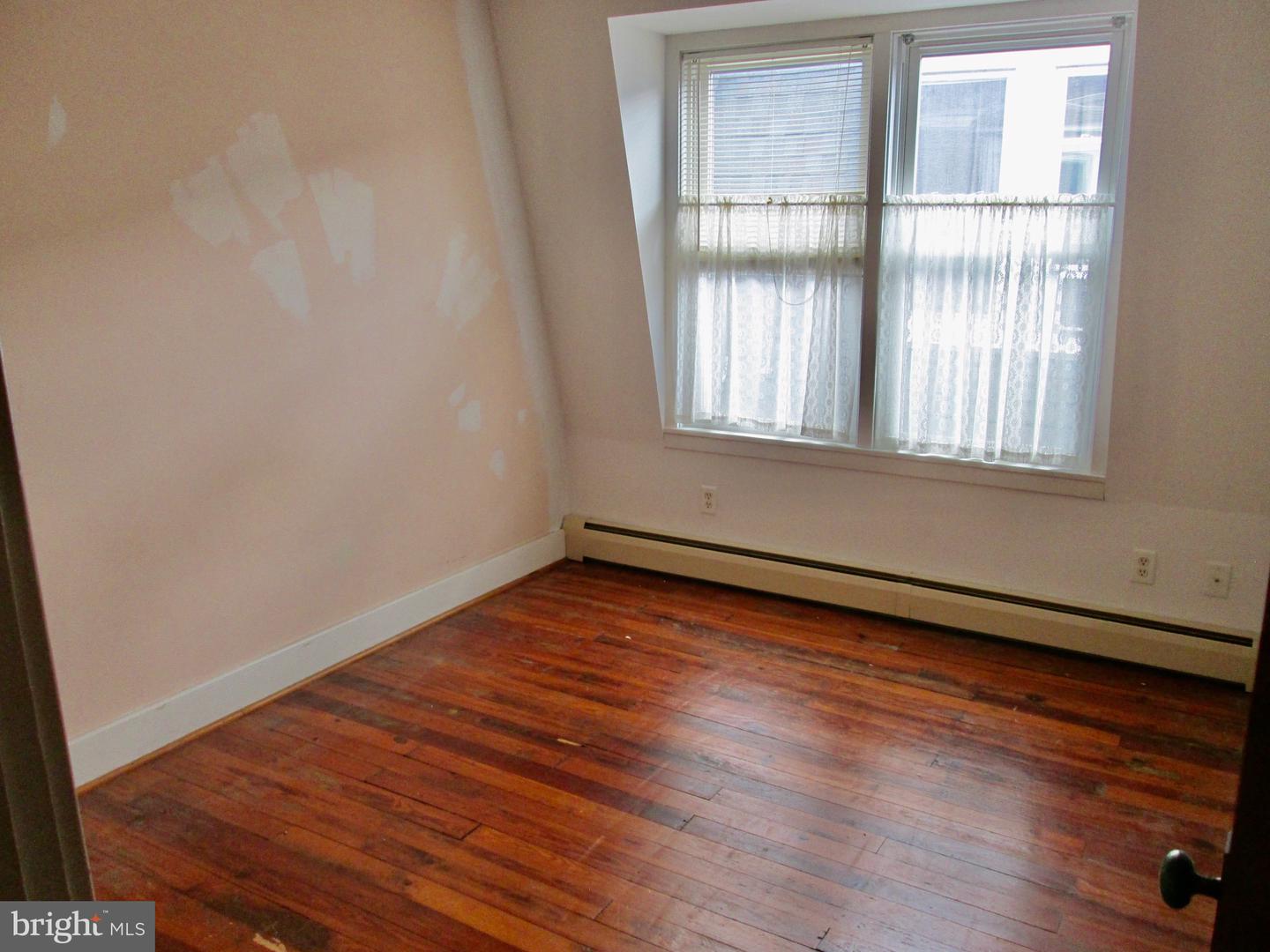 2248 Reading Ave Property Photo 25