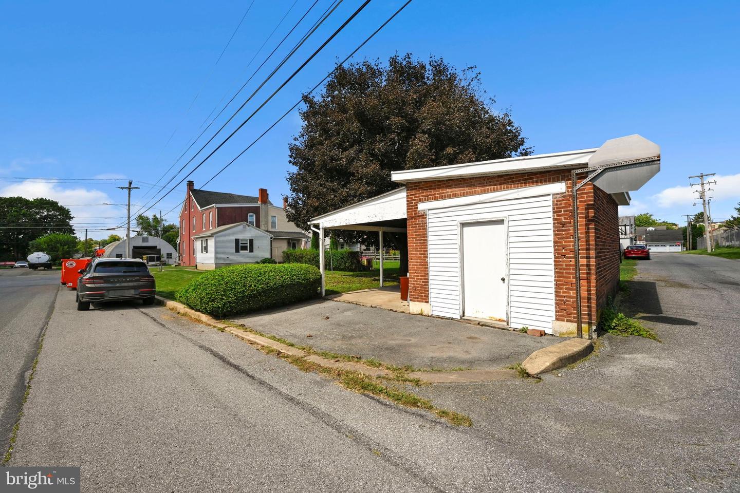 56 S Maple St Property Photo 16