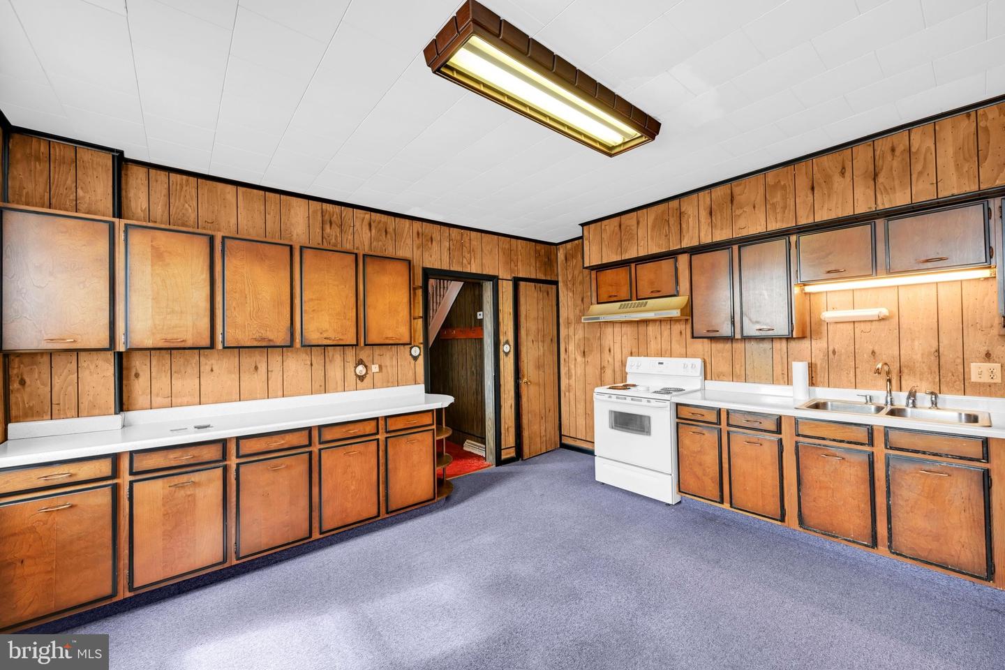 56 S Maple St Property Photo 20