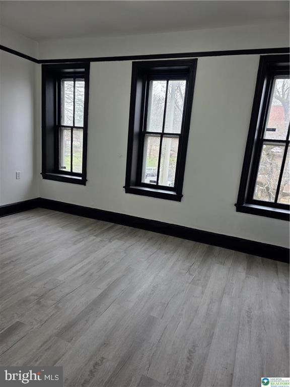300 Pine St Property Photo 18