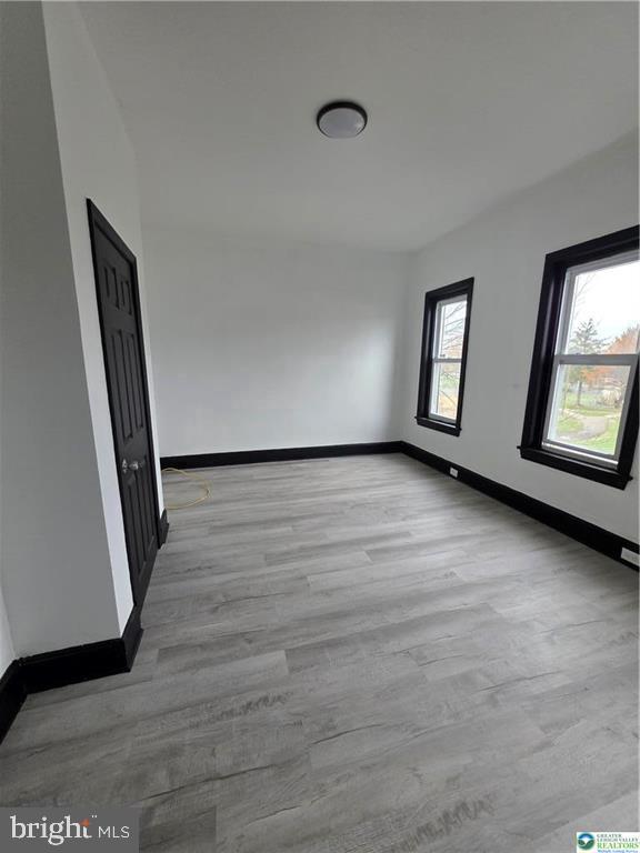 300 Pine St Property Photo 19
