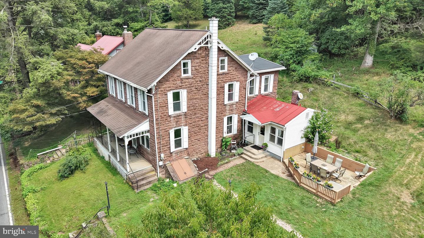 868 Wyomissing Rd Property Photo 1