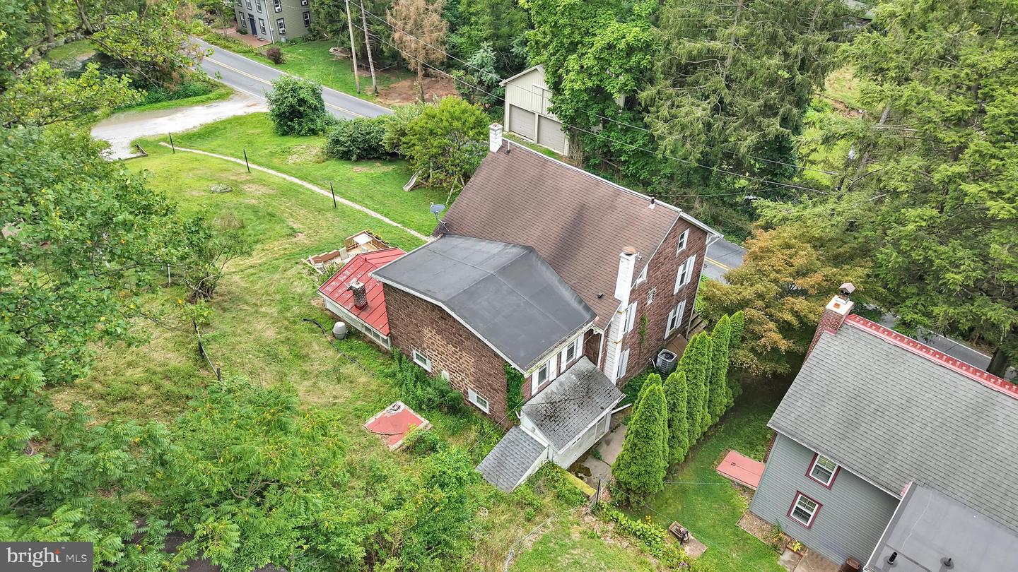 868 Wyomissing Rd Property Photo 6