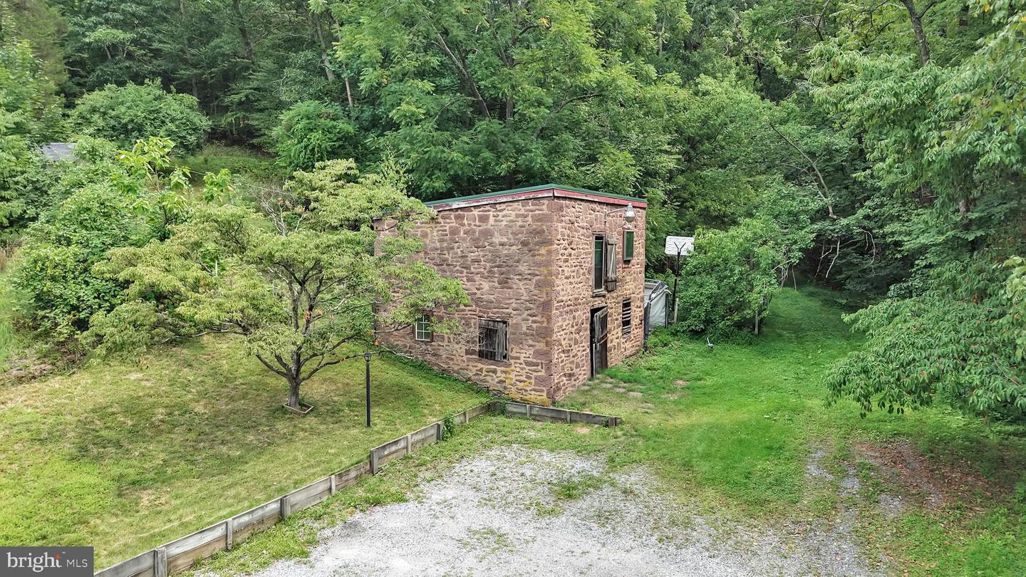 868 Wyomissing Rd Property Photo 7