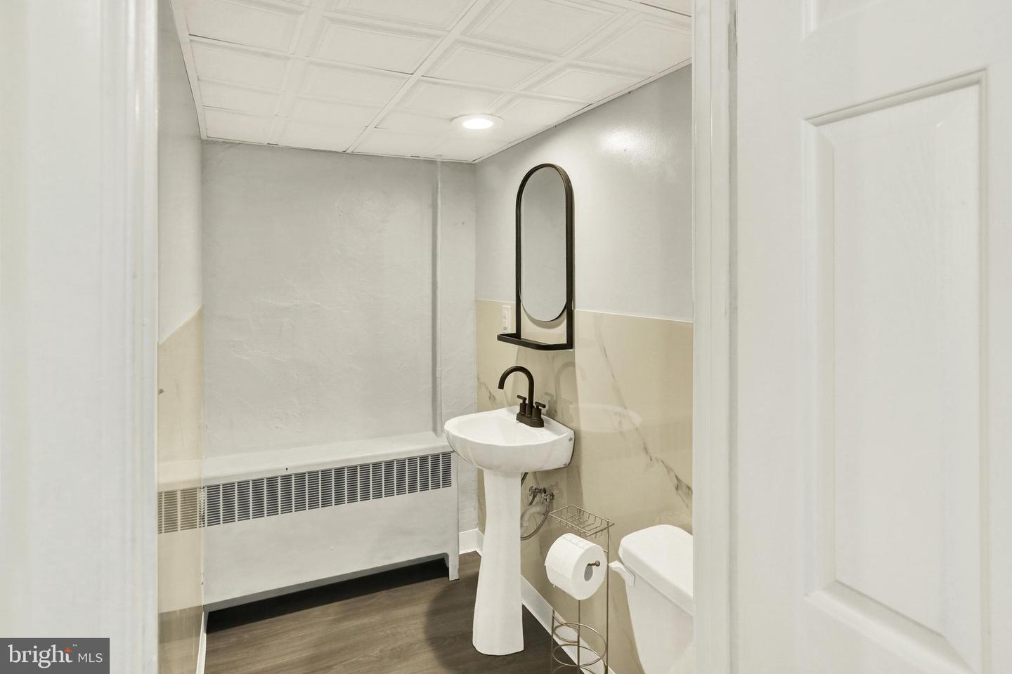 929 John St Property Photo 26