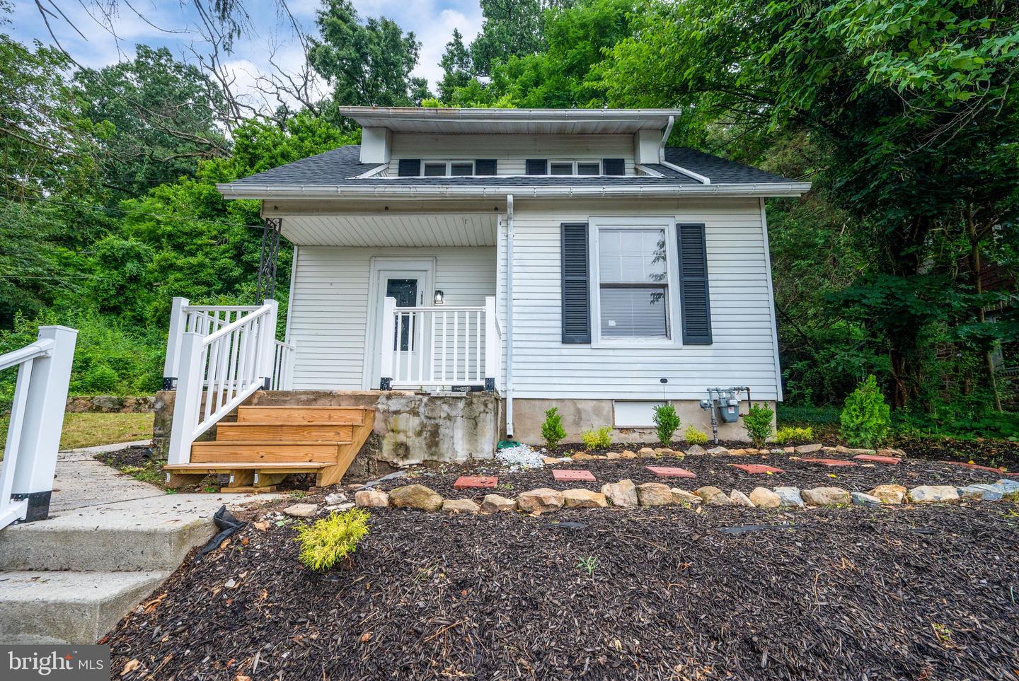 1050 Friedensburg Rd Property Photo 5