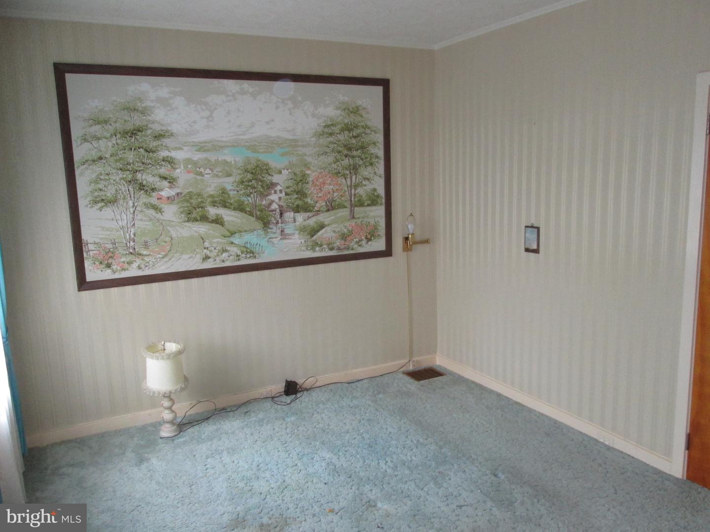 1043 Walnut St Property Photo 13