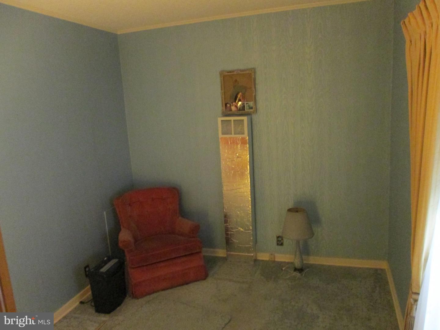 1043 Walnut St Property Photo 16