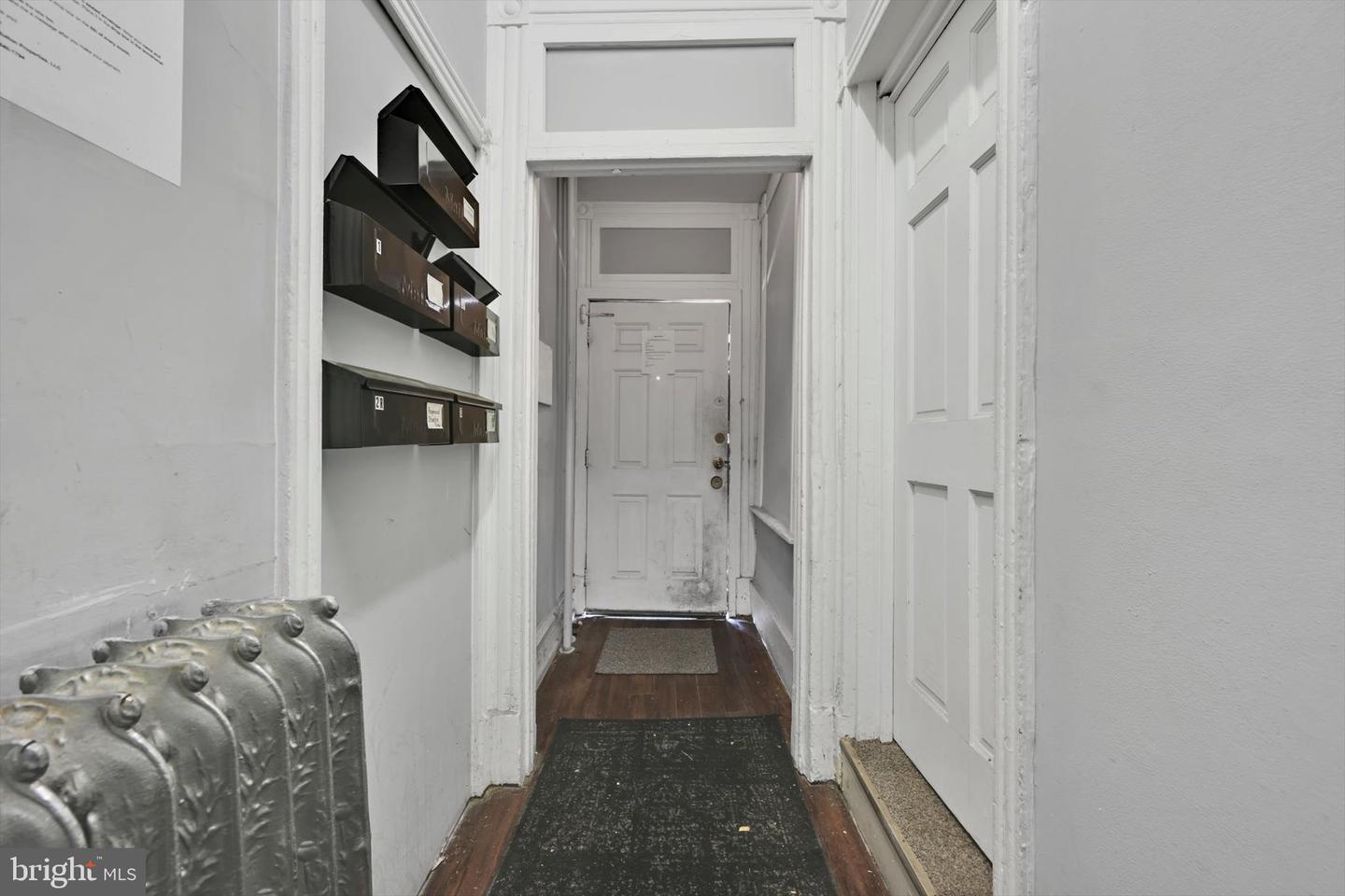 351 N 6th St Property Photo 14