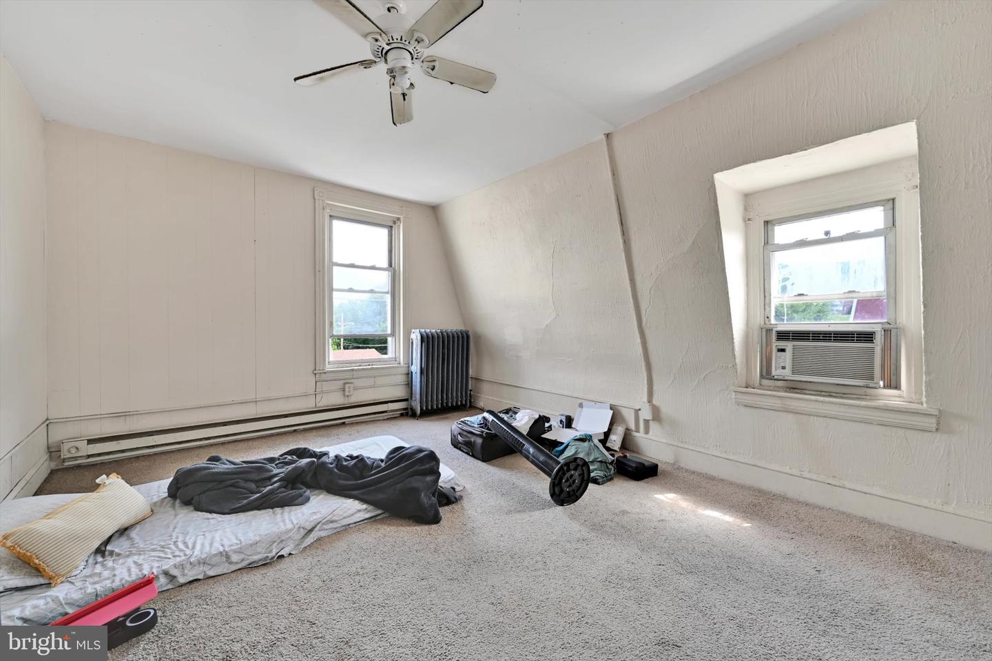 351 N 6th St Property Photo 52