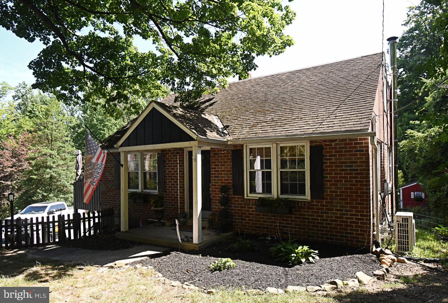 350 Preston Rd Property Photo 3