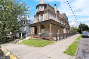 1257 ECKERT AVE Property Photo 1