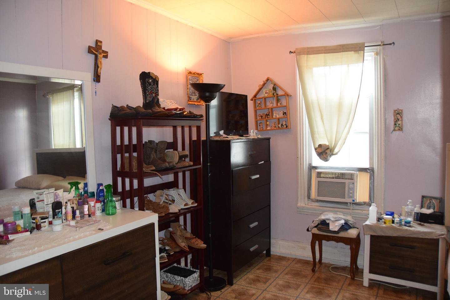 1124 Spruce St Property Photo 13