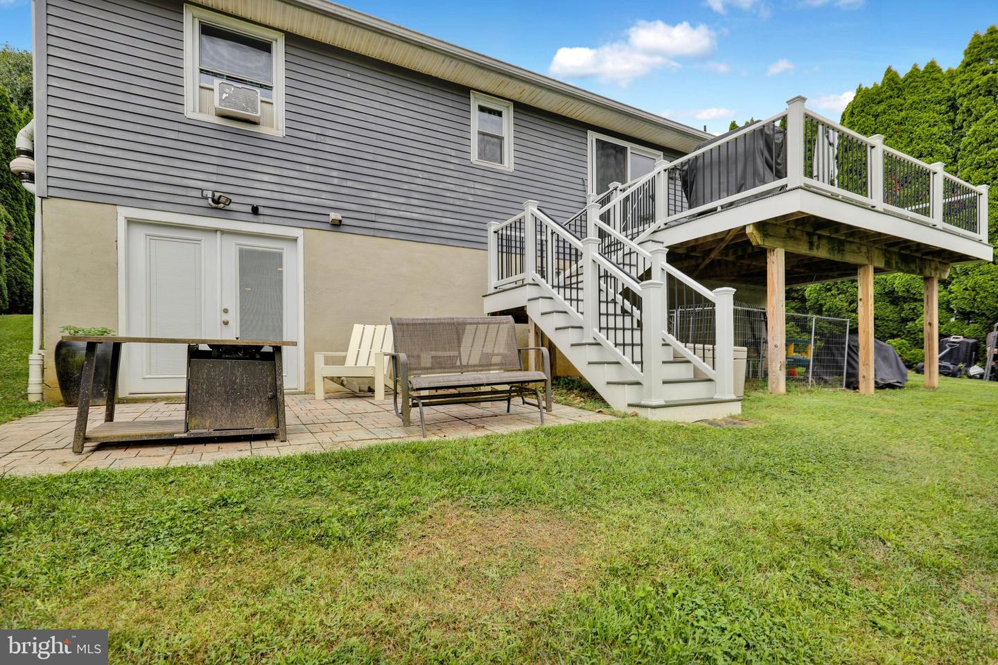 217 Smokering Dr Property Photo 6