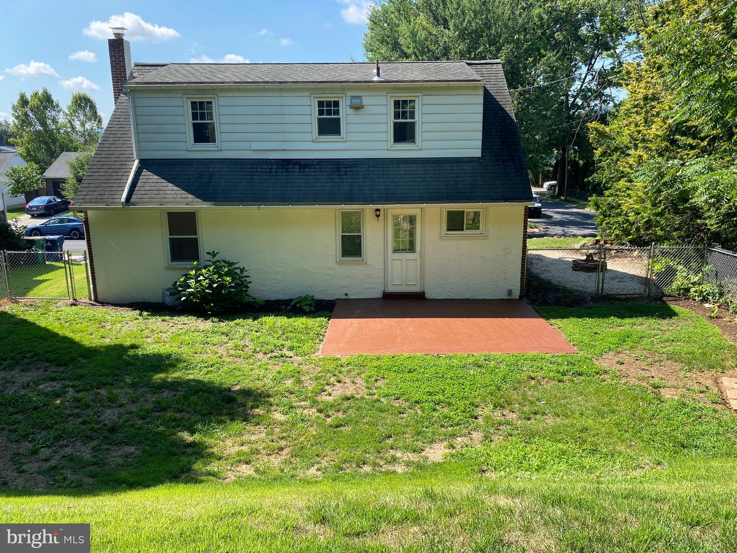 2341 Highland St Property Photo 19