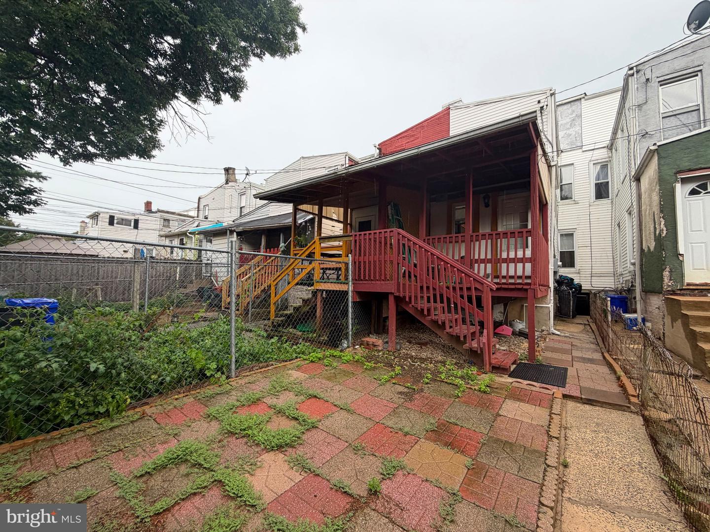 421 W Windsor St Property Photo 16