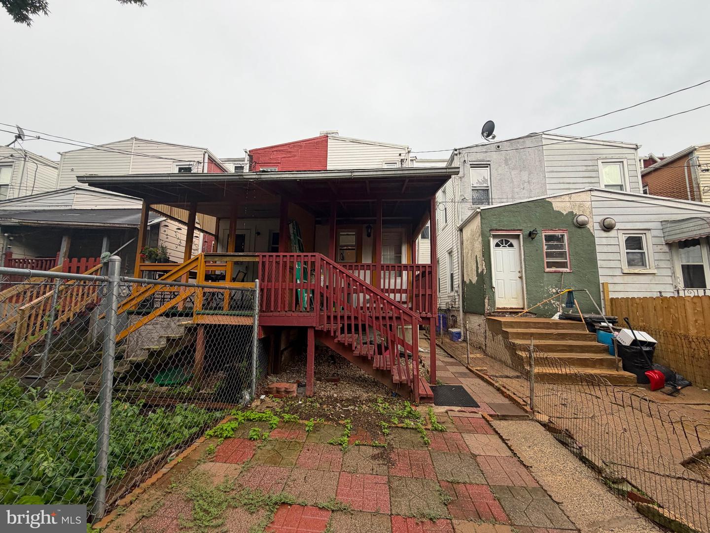 421 W Windsor St Property Photo 17