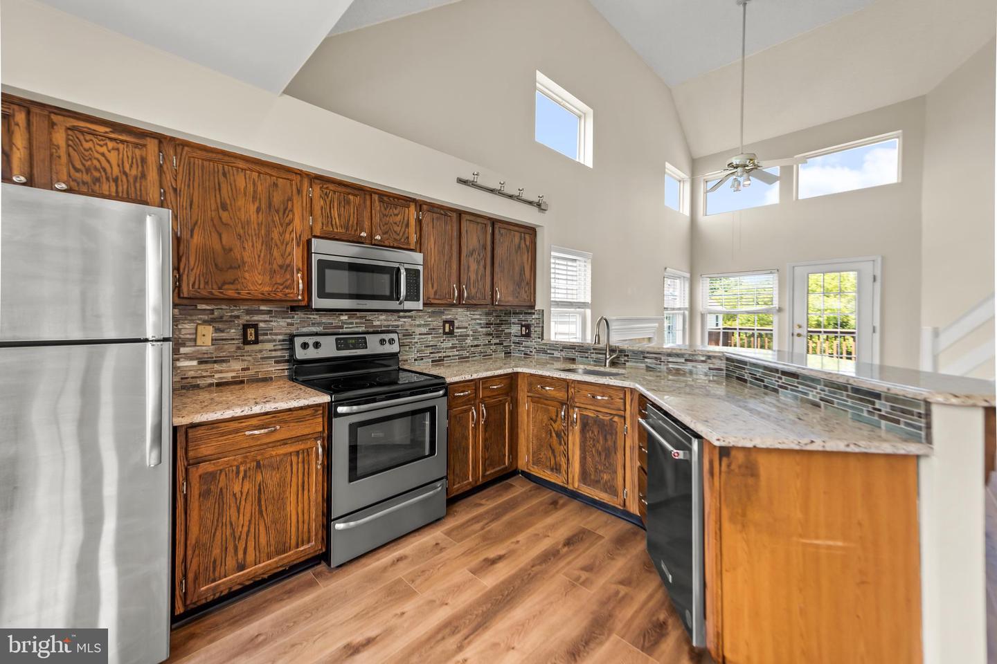 603 Lexington Way Property Photo 8