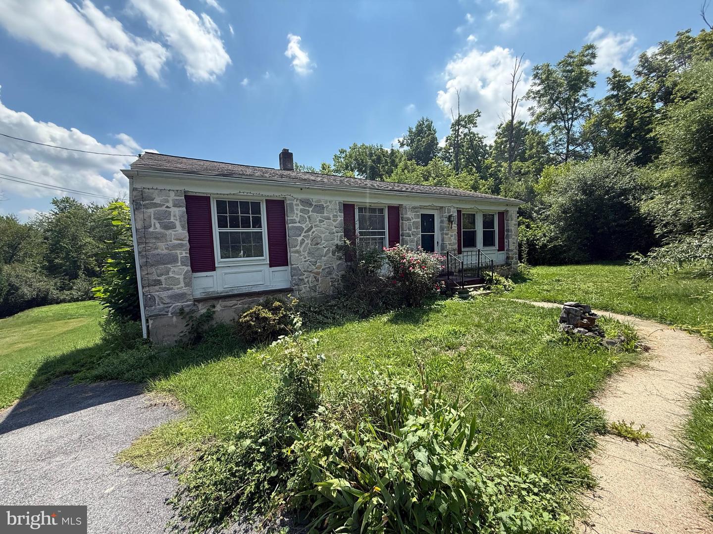 2320 Elizabeth Ave Property Photo 1