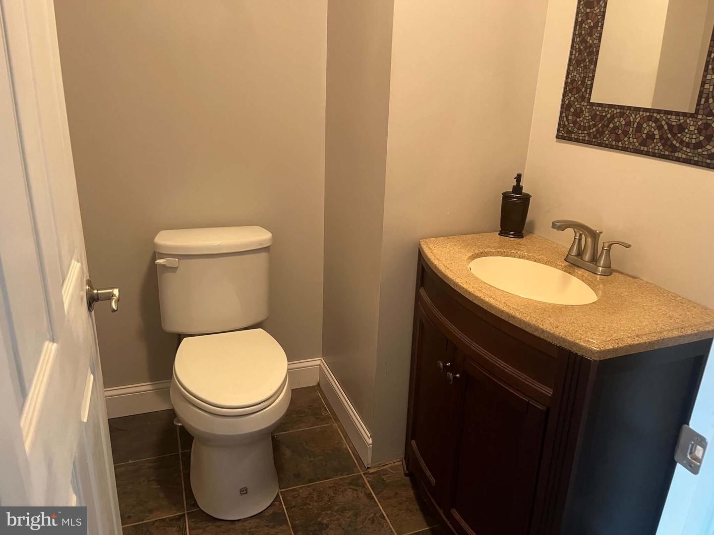533 N Reading Ave Property Photo 11
