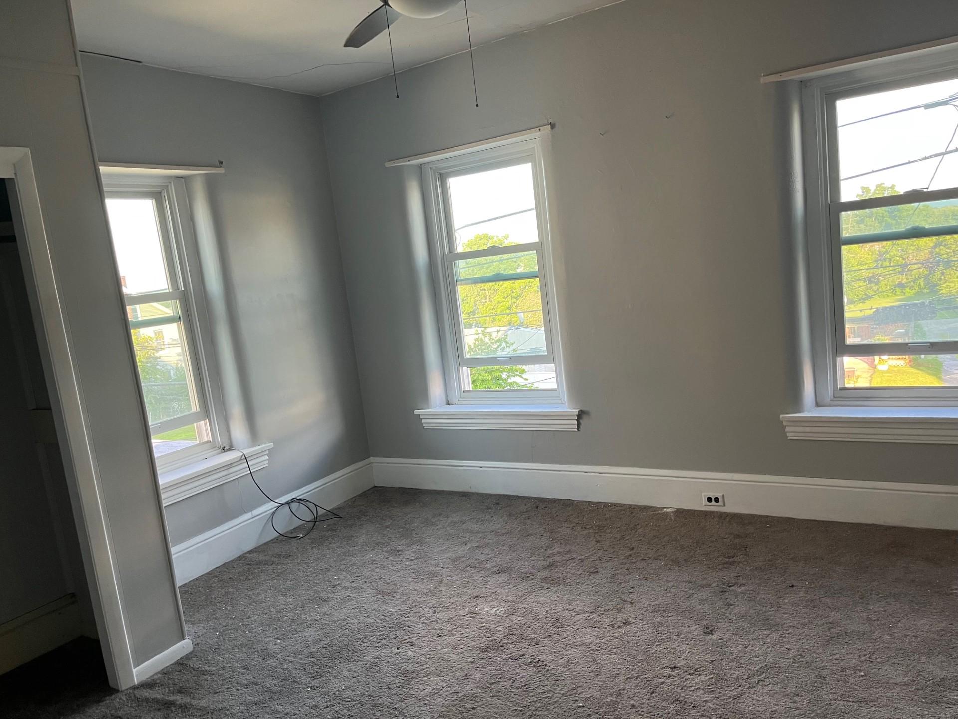 533 N Reading Ave Property Photo 15