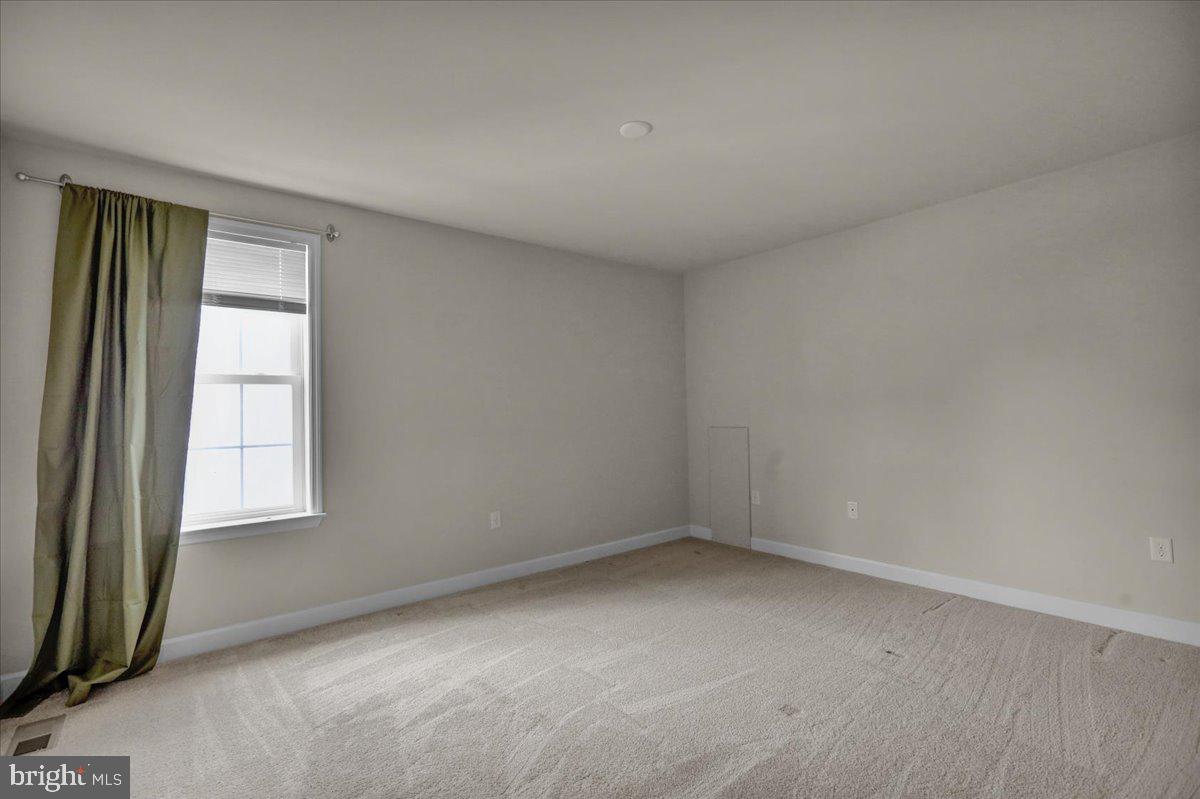 1004 Helm Ln Property Photo 25