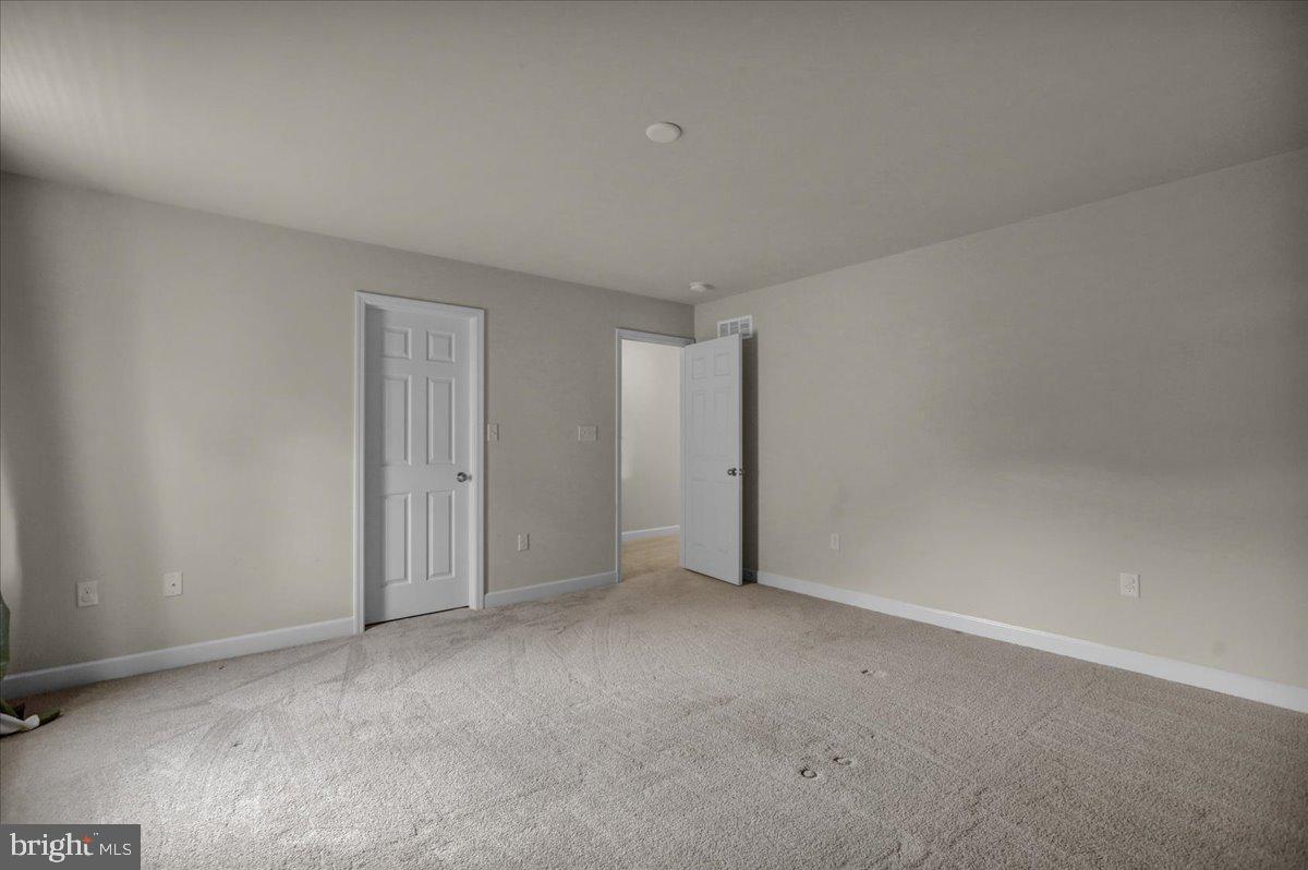1004 Helm Ln Property Photo 29