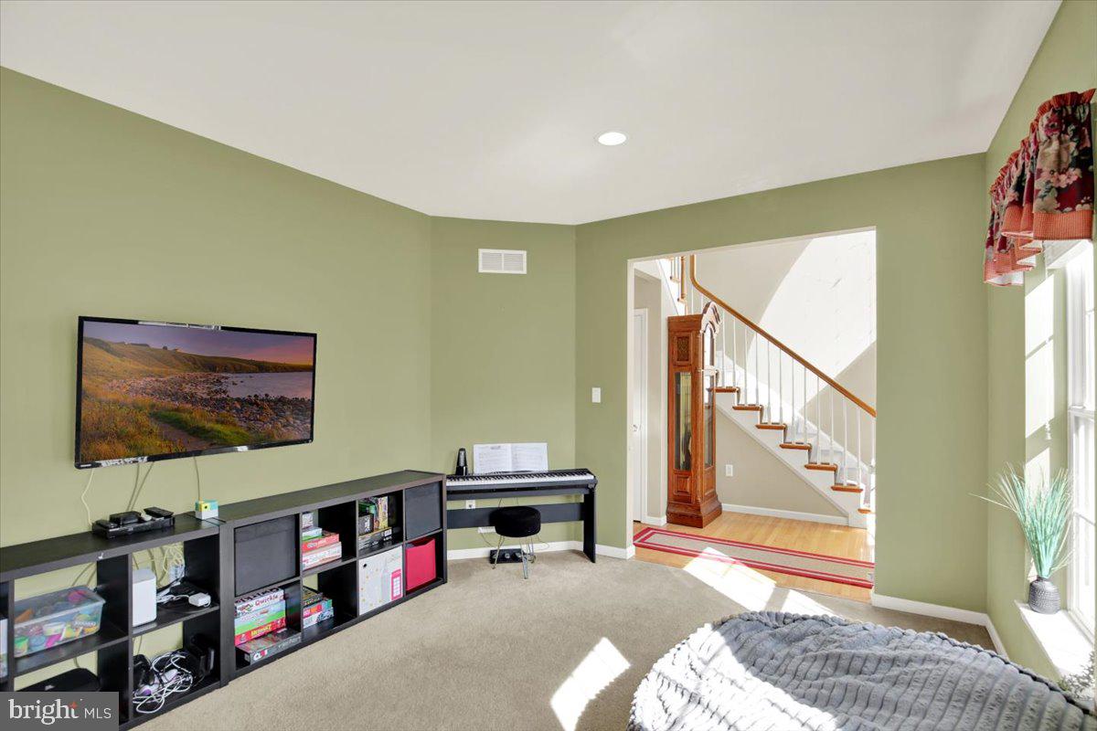 49 Pennwood Dr Property Photo 10