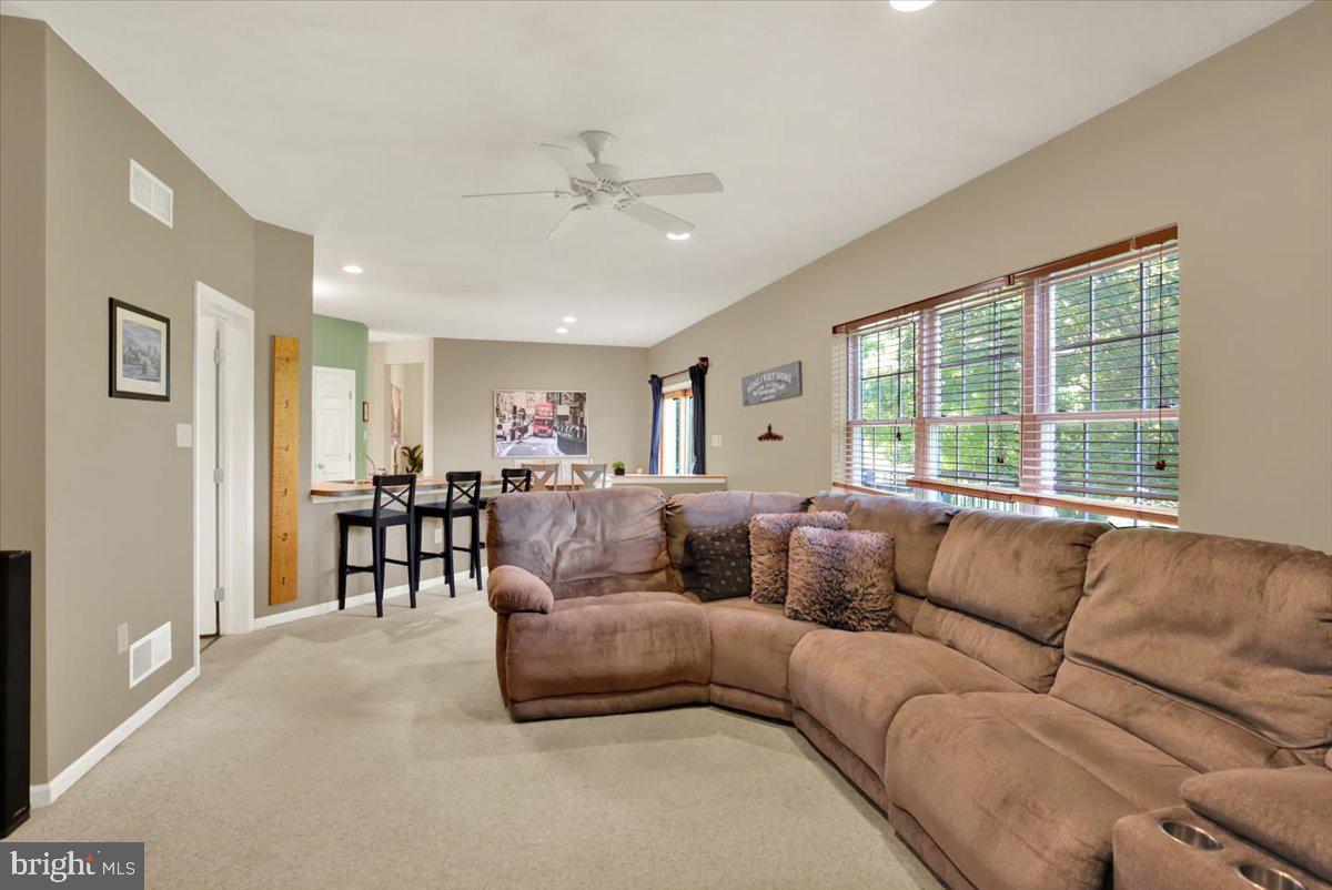 49 Pennwood Dr Property Photo 25
