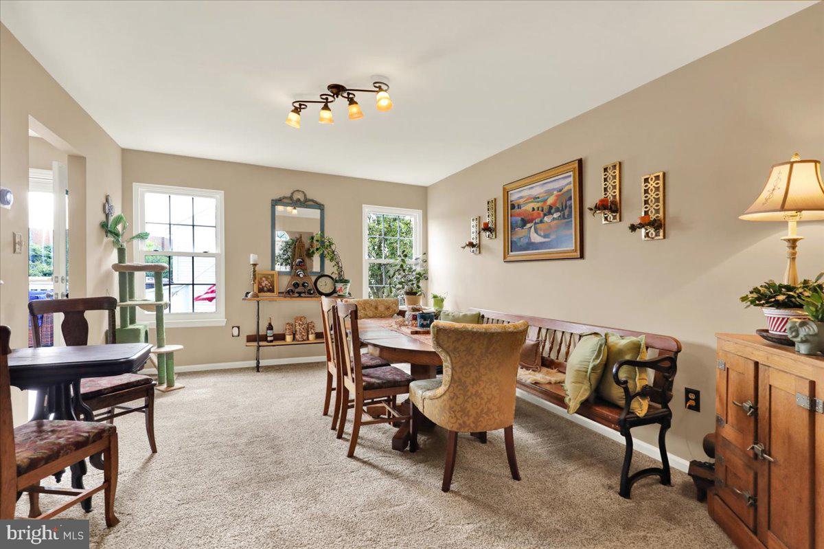 2401 John Henry Dr Property Photo 8