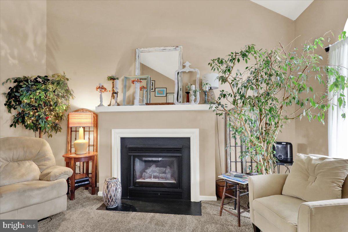2401 John Henry Dr Property Photo 10