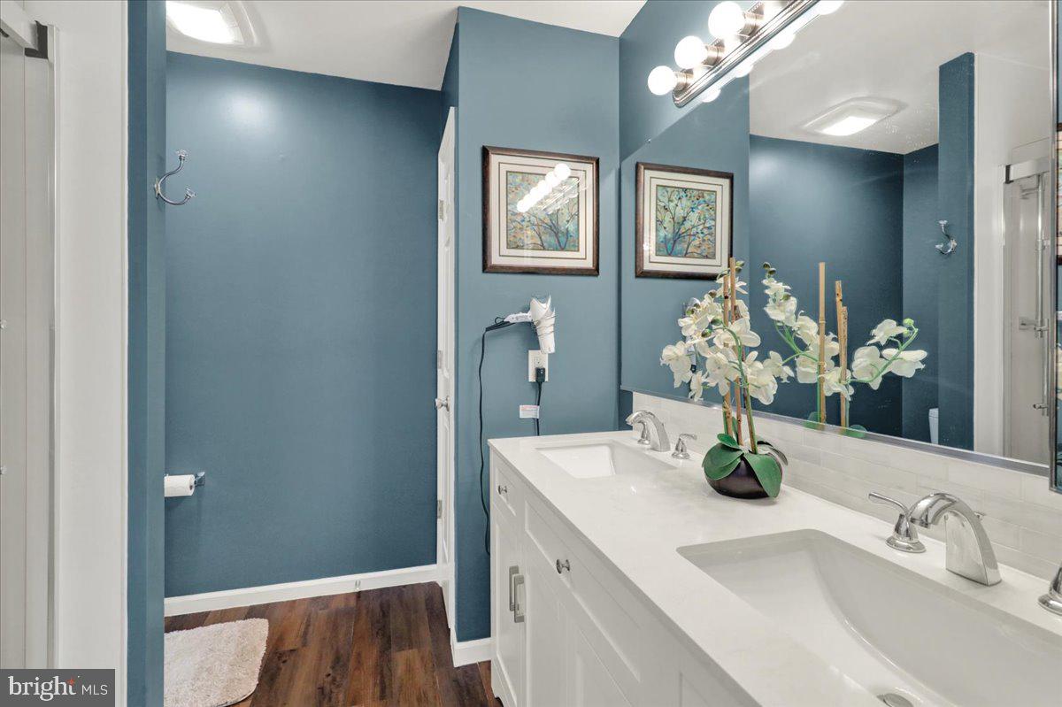 2401 John Henry Dr Property Photo 22