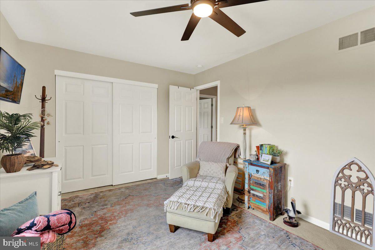 2401 John Henry Dr Property Photo 31