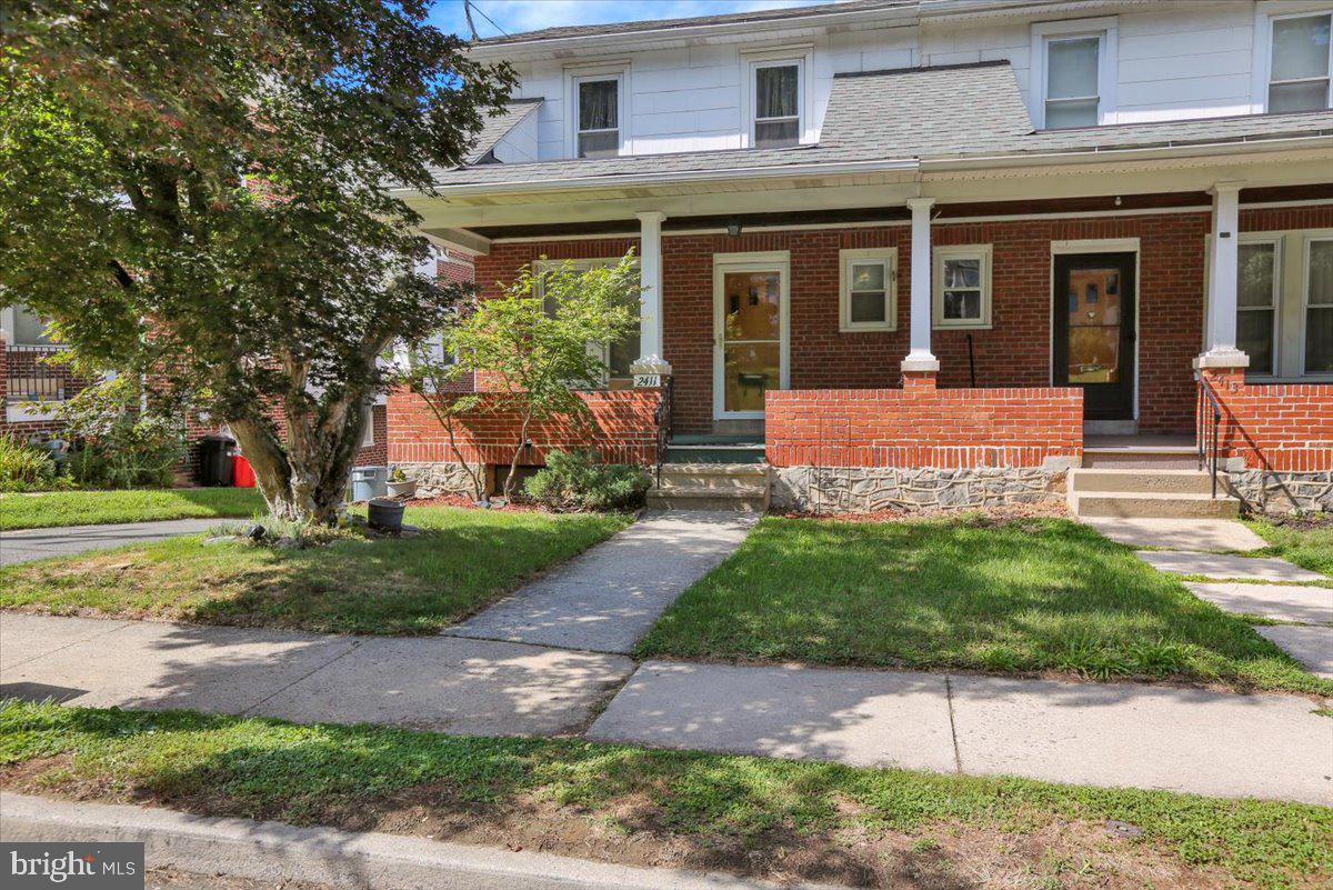 2411 Fairview Ave Property Photo 1