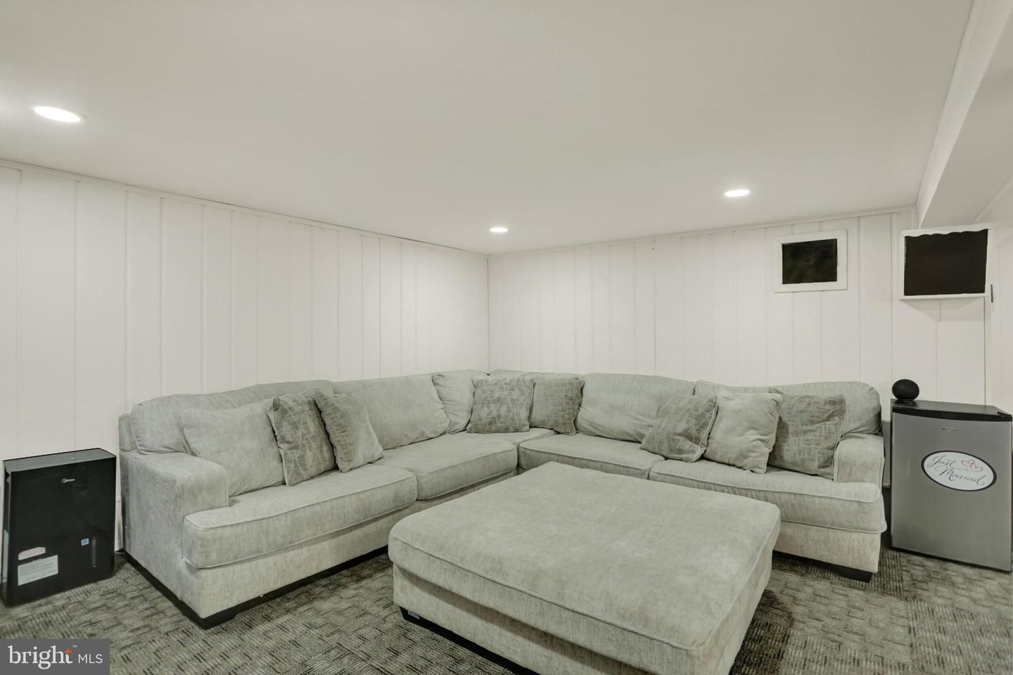 140 Gollub Dr Property Photo 25