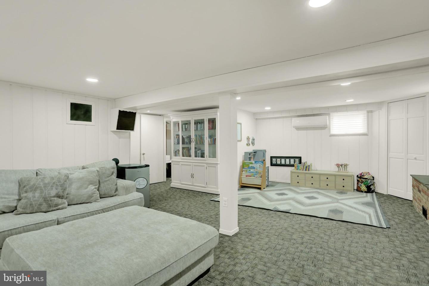 140 Gollub Dr Property Photo 26
