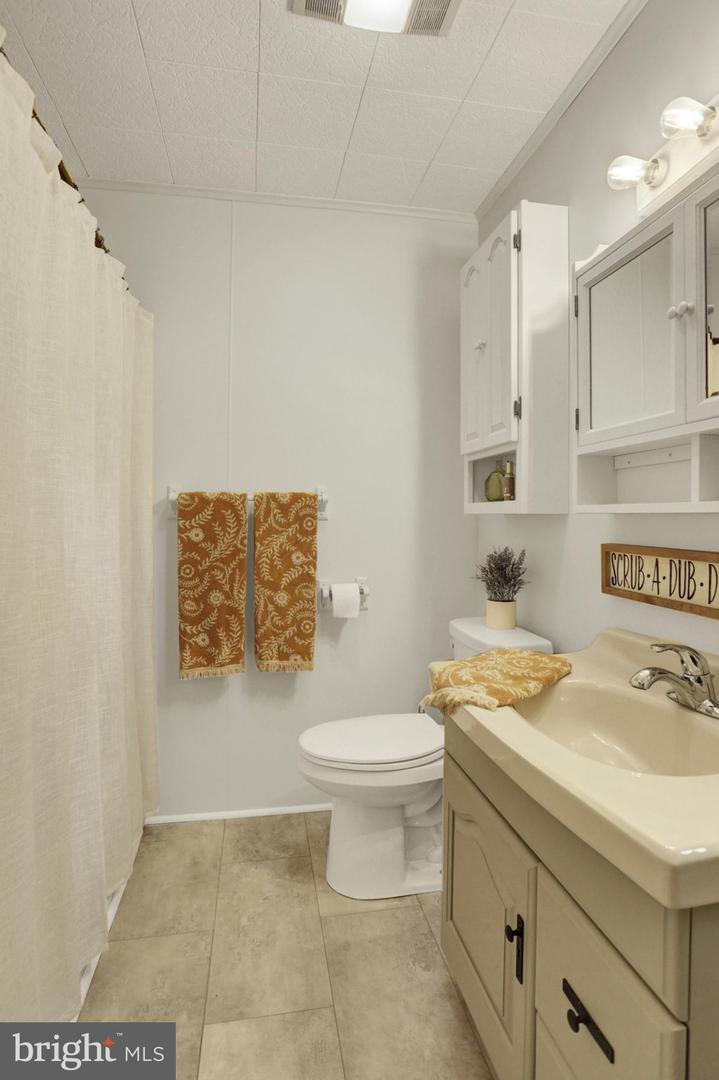 140 Gollub Dr Property Photo 35