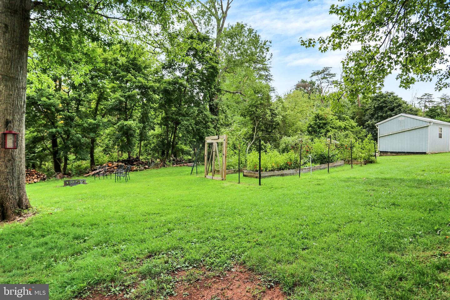 140 Gollub Dr Property Photo 40