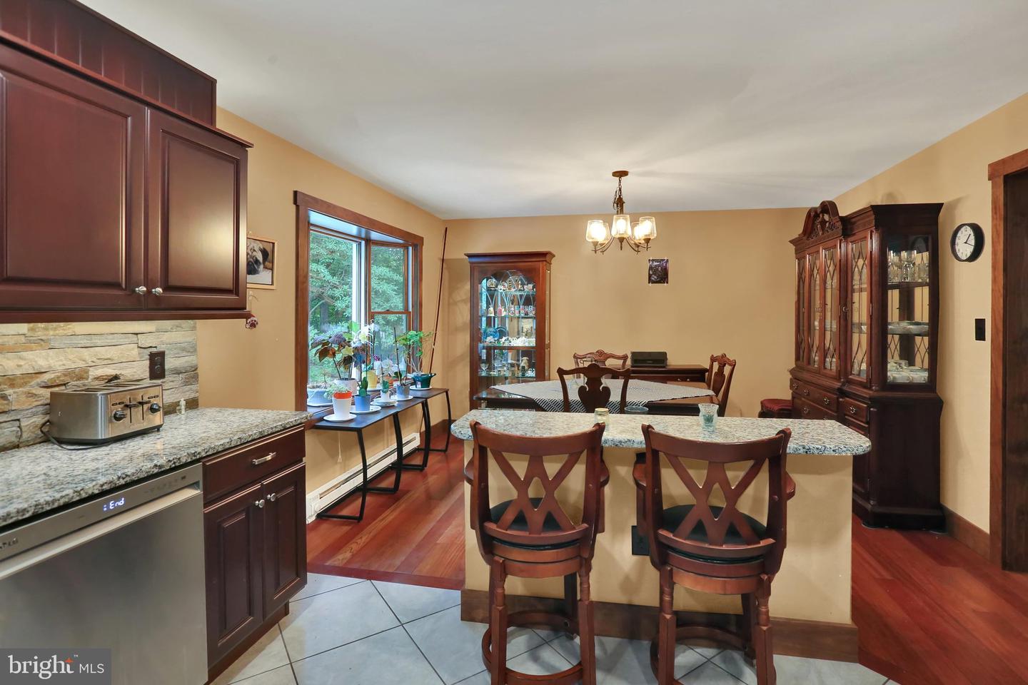 19 Woods Ln Property Photo 15