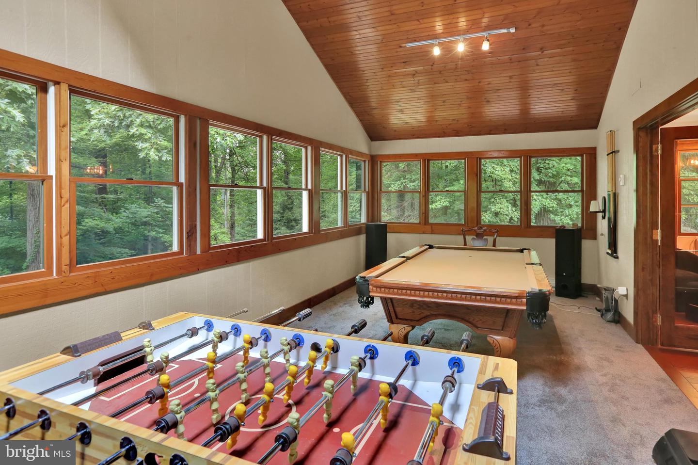 19 Woods Ln Property Photo 20