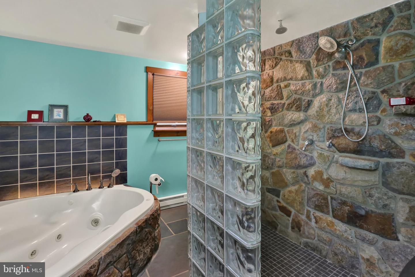 19 Woods Ln Property Photo 26